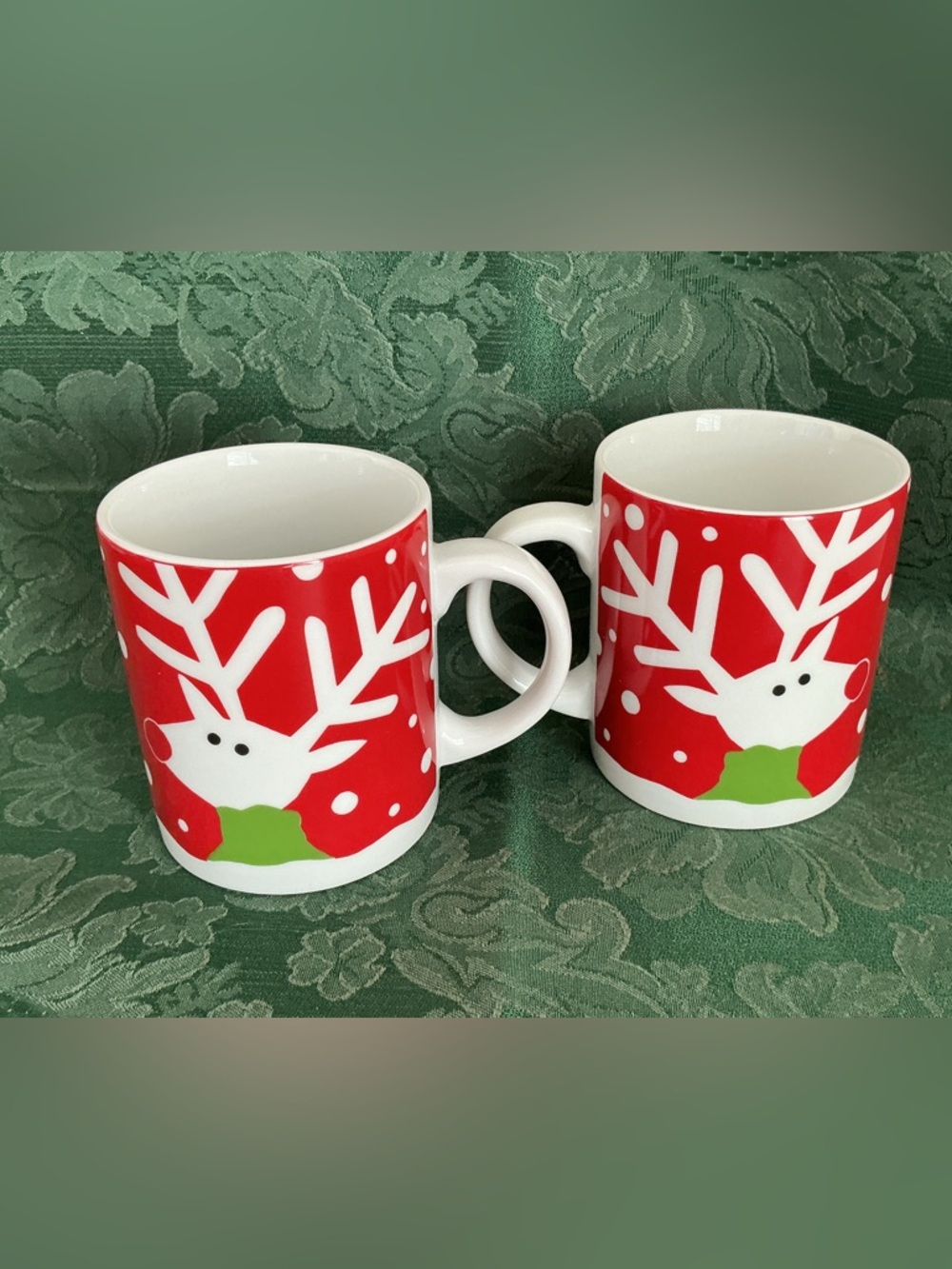 Crate&Barrel Holiday Reindeer Mugs, set of 2 EUC